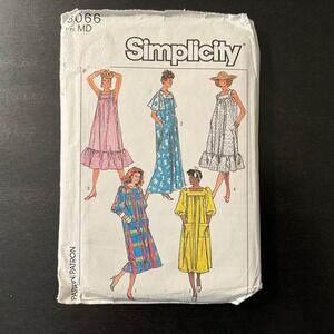 Vintage Simplicity 5066 Misses Easy to Sew Loose‎ Fitting Dresses Sewing Pattern